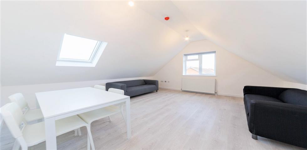 			RECENTLY REFURBISHED, 3 Bedroom, 1 bath, 1 reception Flat			 Harrowdene Road, WEMBLEY 